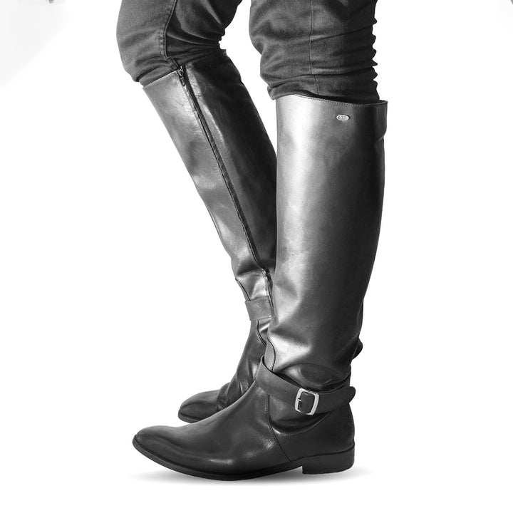 Men's knee-high boots with buckle (model 400) black leather