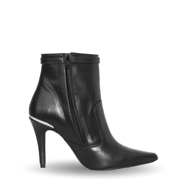 Ankle boots with narrow strap (model 811) leather bordeaux