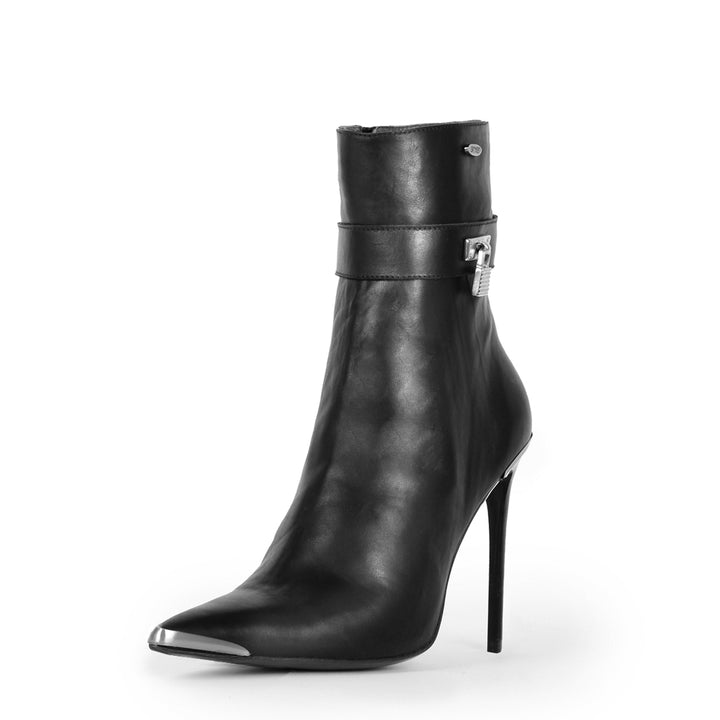 Booties with metal toe cap (model 860) leather black